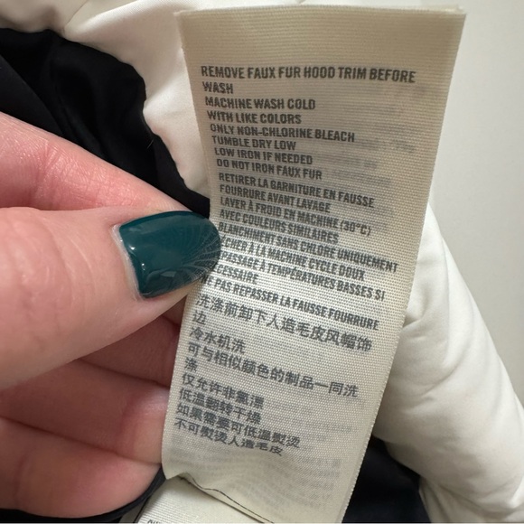 Hollister Winter Jacket, White, Medium - Picture 4 of 4